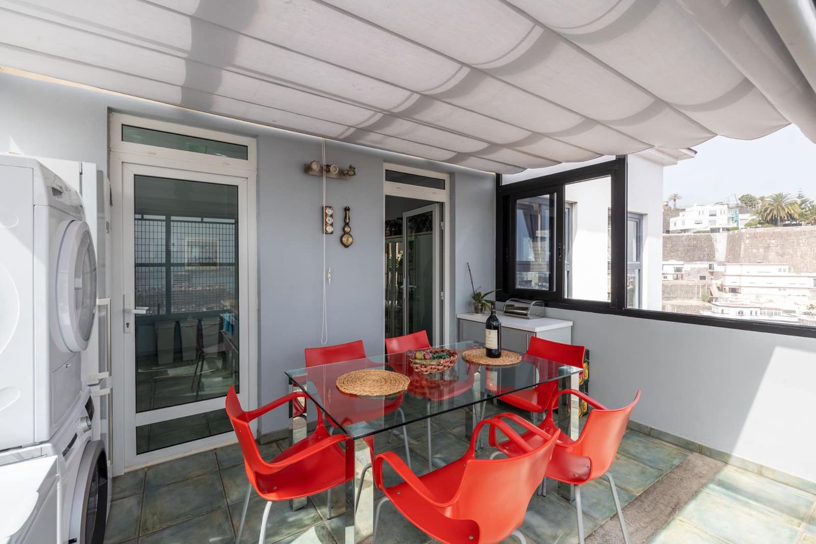 4 sovrum Villa till salu i Las Palmas de Gran Canaria med garage - 1 800 000 € (Ref: 9297948)