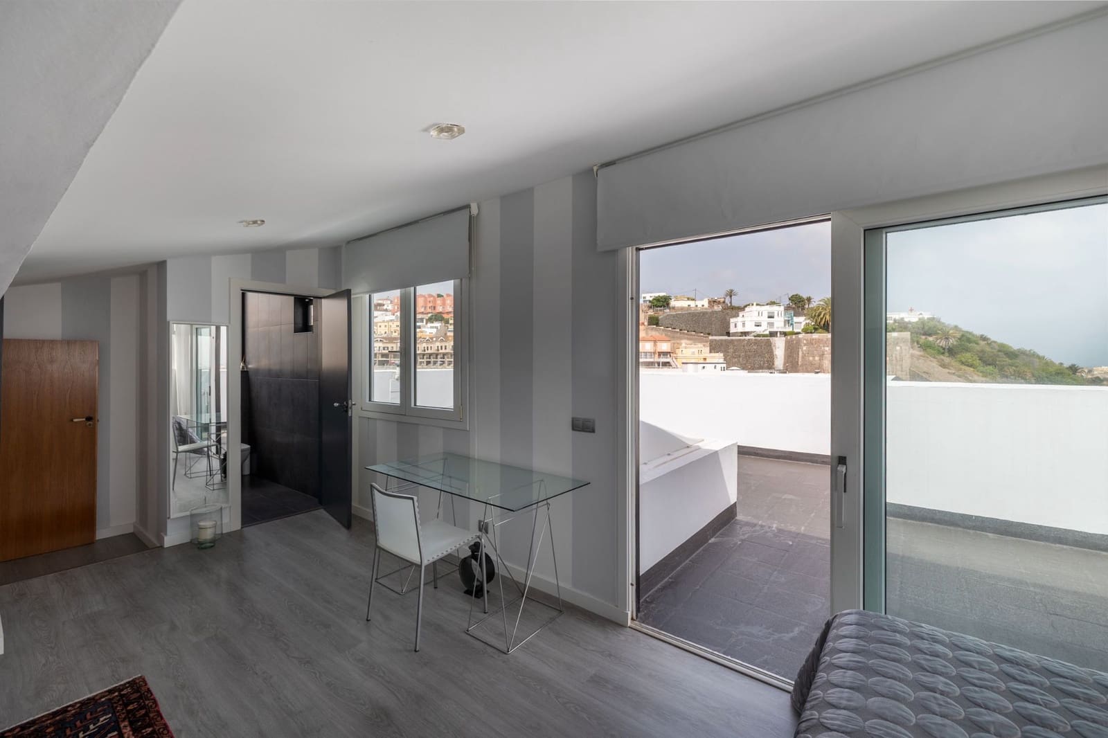 4 sovrum Villa till salu i Las Palmas de Gran Canaria med garage - 1 800 000 € (Ref: 9297948)