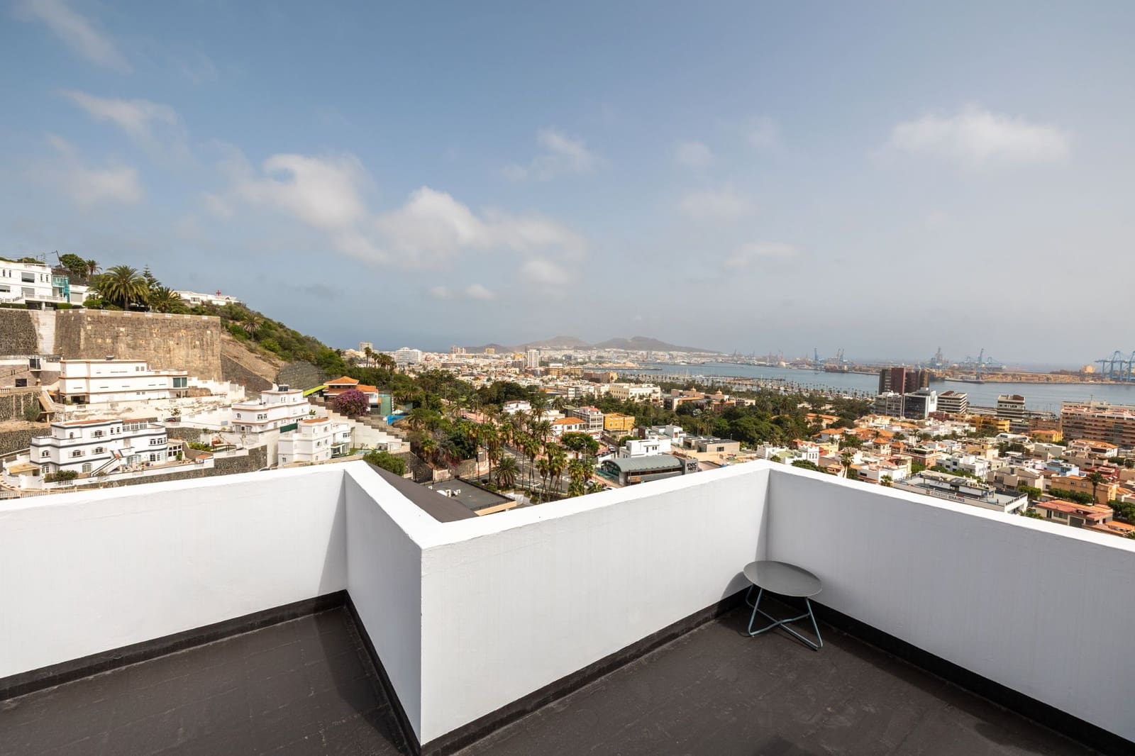 4 sovrum Villa till salu i Las Palmas de Gran Canaria med garage - 1 800 000 € (Ref: 9297948)