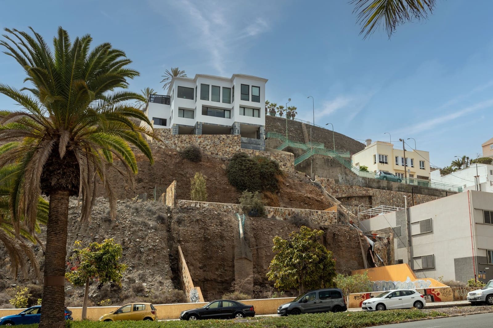 4 sovrum Villa till salu i Las Palmas de Gran Canaria med garage - 1 800 000 € (Ref: 9297948)