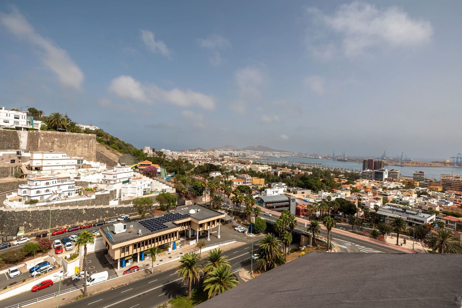 4 sovrum Villa till salu i Las Palmas de Gran Canaria med garage - 1 800 000 € (Ref: 9297948)