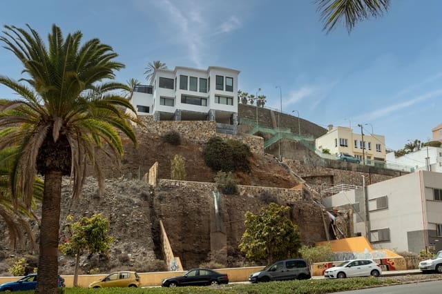 4 soverom Villa til salgs i Ciudad Jardín, Las Palmas de Gran Canaria med garasje - € 1 800 000 (Ref: 9297948)