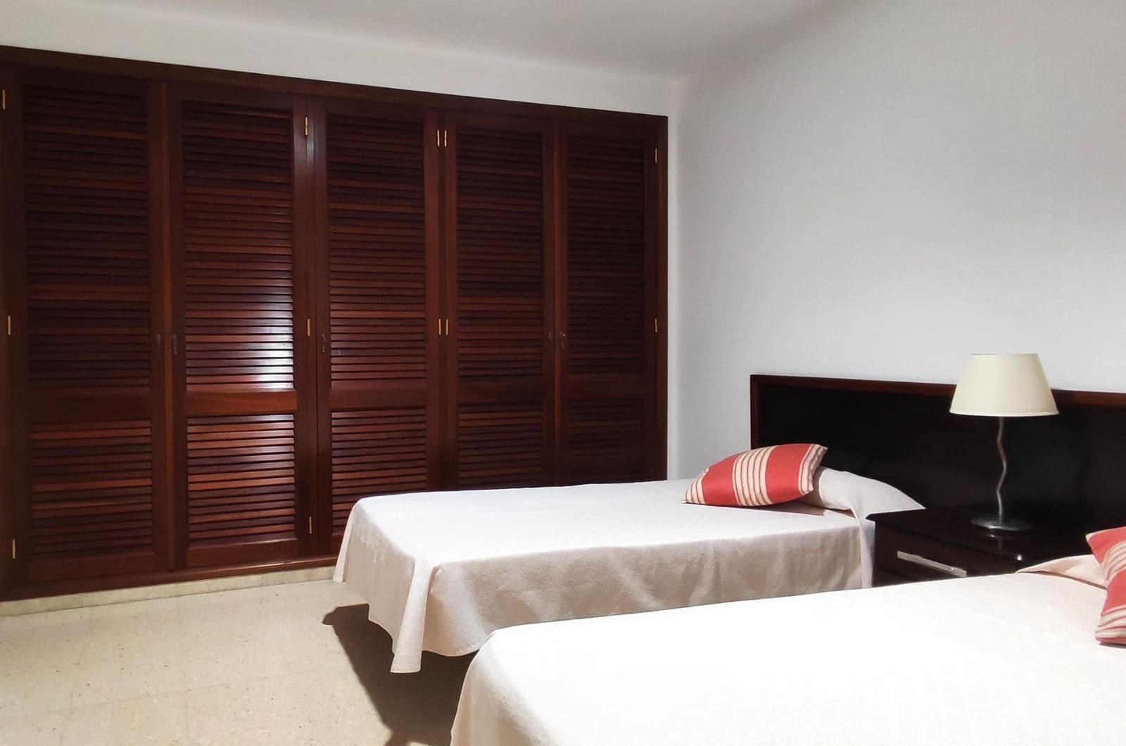 3 sypialnia Mieszkanie do wynajęcia w Las Palmas de Gran Canaria z garażem - 1 300 € (Ref: 9350096)