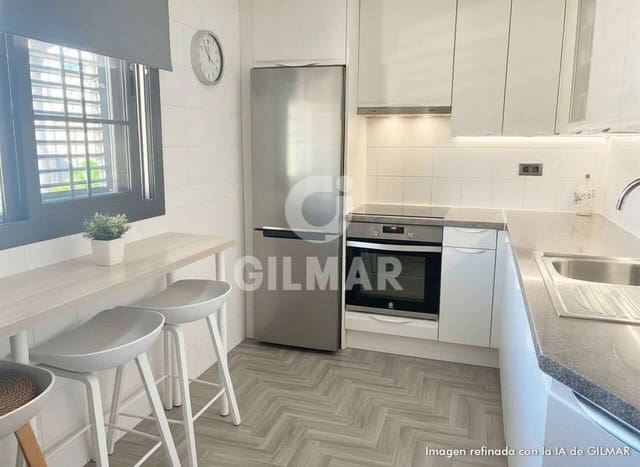 4 soverom Hus til salgs i Playa del Duque, Adeje med svømmebasseng garasje - € 1 050 000 (Ref: 9360833)