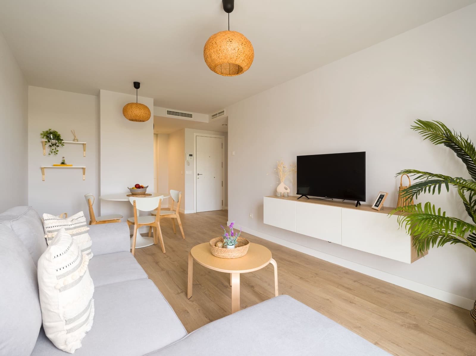 1 slaapkamer Flat te koop in Las Palmas de Gran Canaria met zwembad garage - € 301.000 (Ref: 9394448)