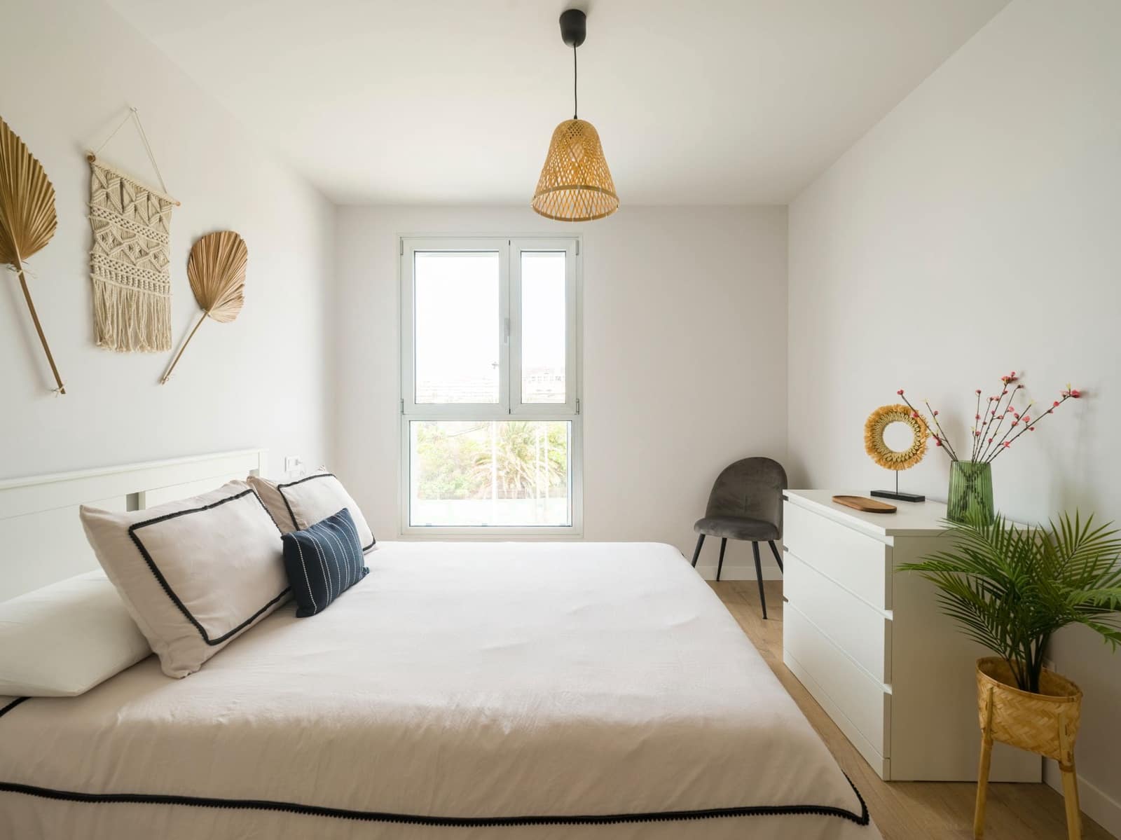 1 slaapkamer Flat te koop in Las Palmas de Gran Canaria met zwembad garage - € 301.000 (Ref: 9394448)