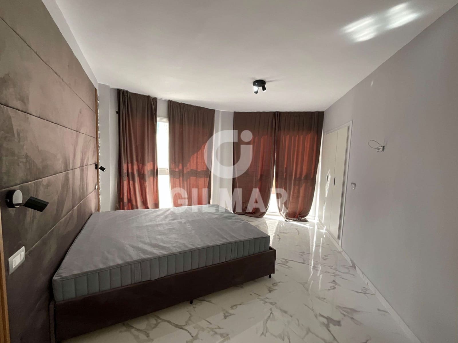 2 slaapkamer Flat te koop in Adeje met zwembad - € 248.000 (Ref: 9399991)