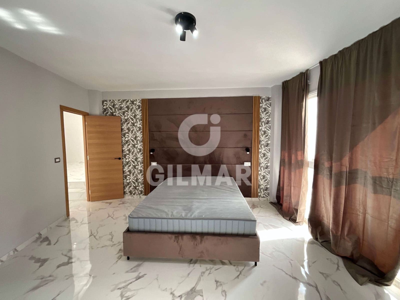 2 slaapkamer Flat te koop in Adeje met zwembad - € 248.000 (Ref: 9399991)