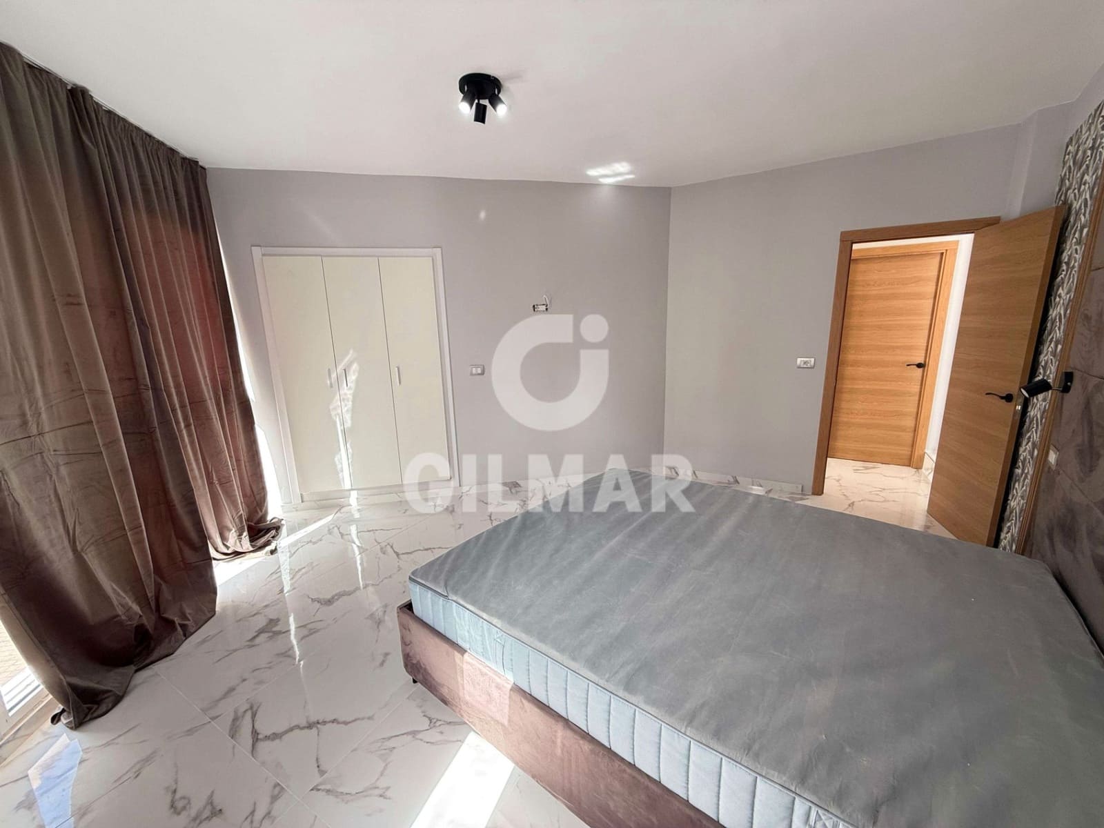 2 slaapkamer Flat te koop in Adeje met zwembad - € 248.000 (Ref: 9399991)