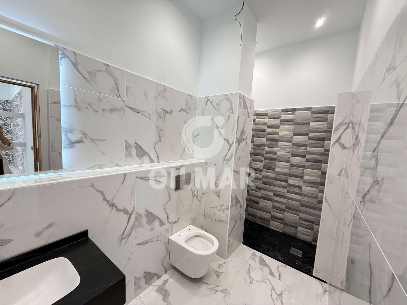 2 slaapkamer Flat te koop in Adeje met zwembad - € 248.000 (Ref: 9399991)