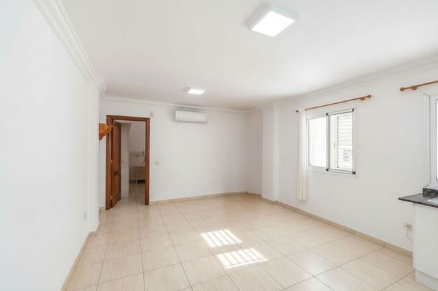 1 soveværelse Lejlighed til salg i Santa Catalina - Canteras, Las Palmas de Gran Canaria - € 245.000 (Ref: 9406025)