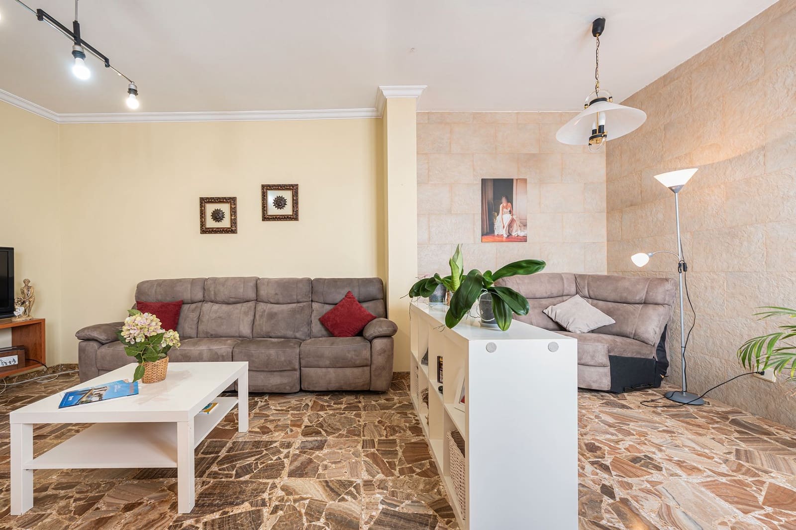 4 soveværelse Byhus til salg i Las Palmas de Gran Canaria med garage - € 750.000 (Ref: 9410276)