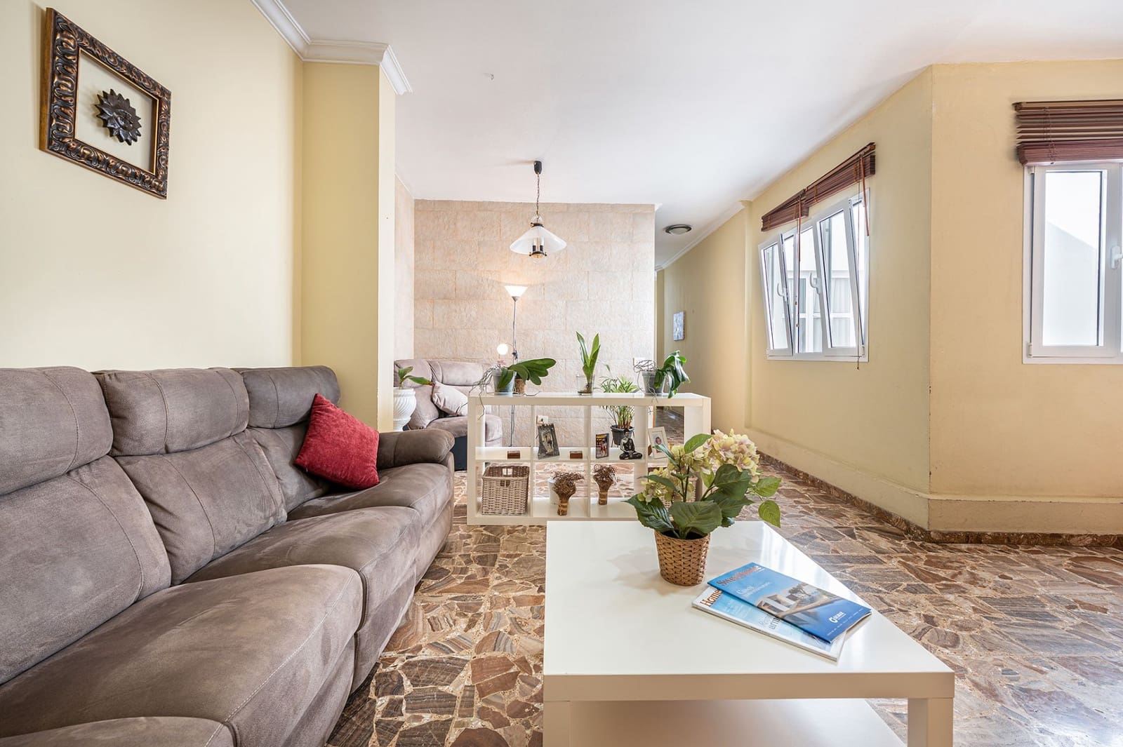 4 soveværelse Byhus til salg i Las Palmas de Gran Canaria med garage - € 750.000 (Ref: 9410276)