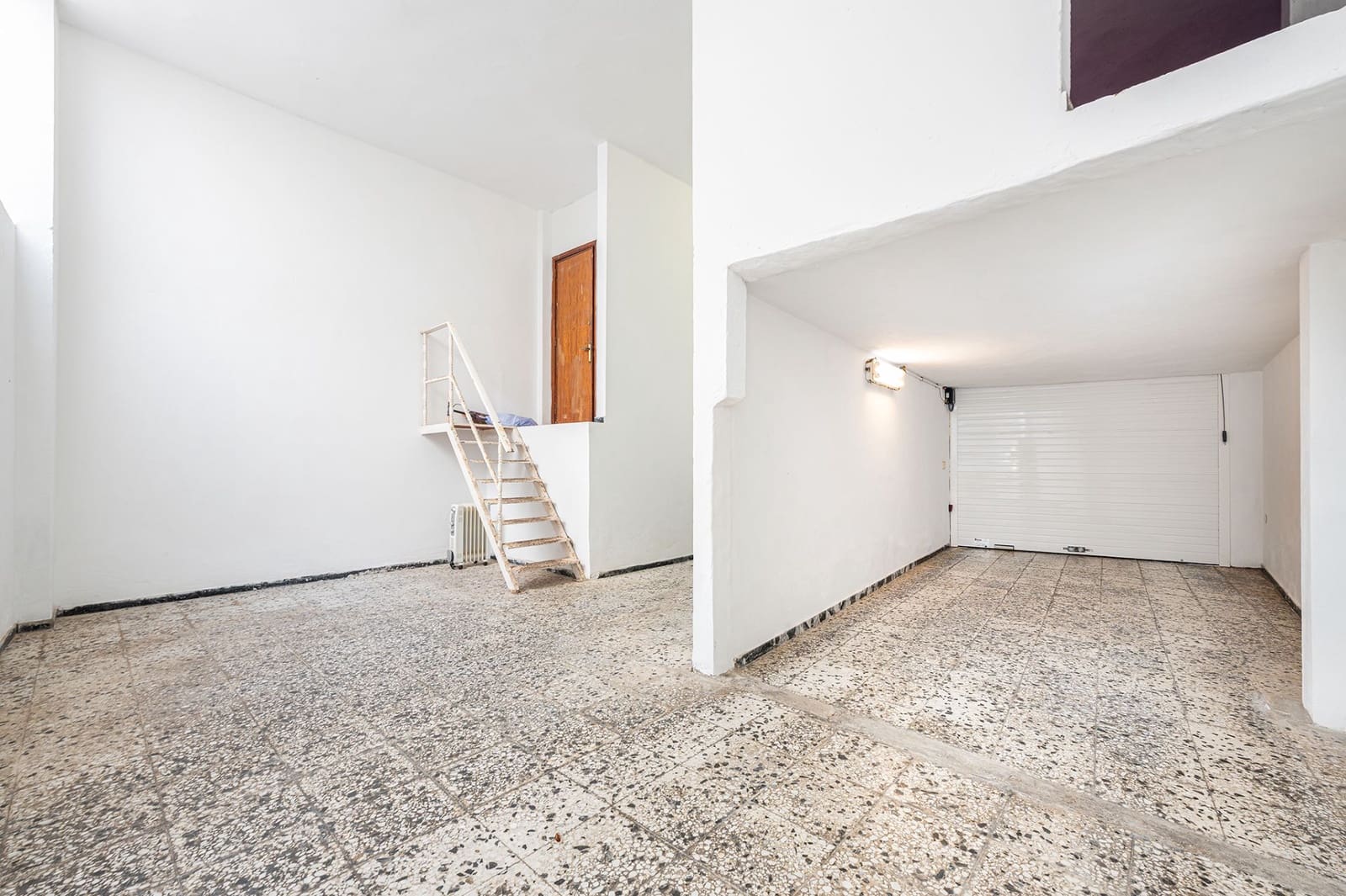 4 soveværelse Byhus til salg i Las Palmas de Gran Canaria med garage - € 750.000 (Ref: 9410276)