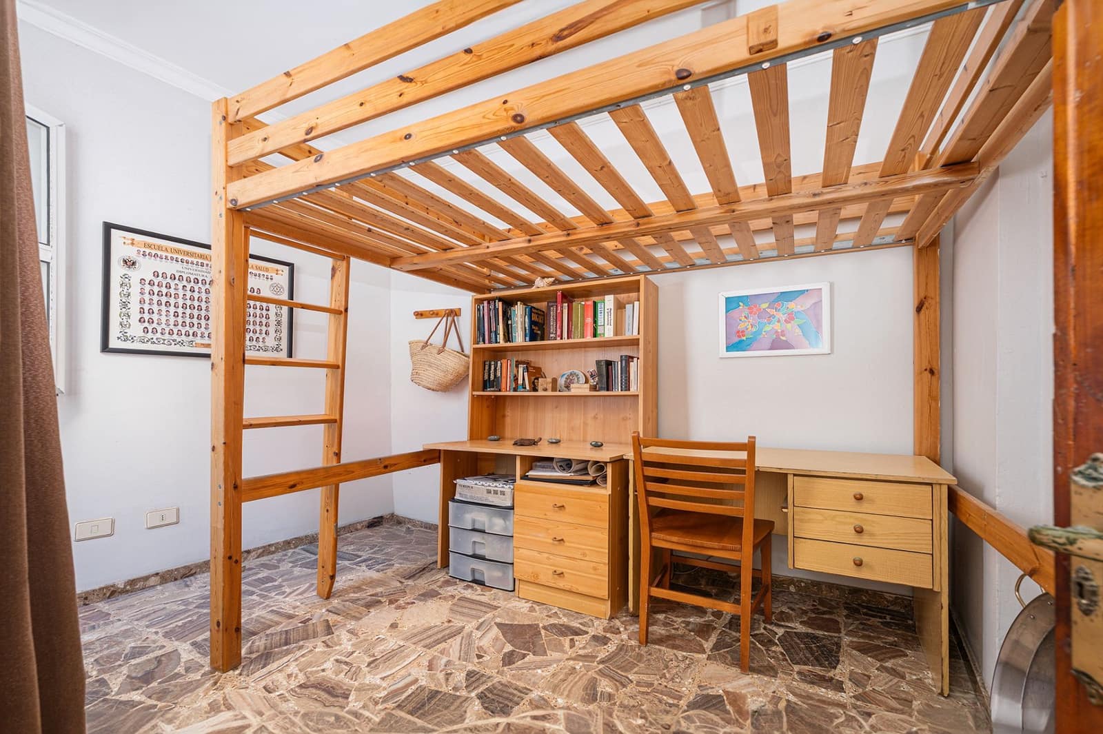 4 soveværelse Byhus til salg i Las Palmas de Gran Canaria med garage - € 750.000 (Ref: 9410276)