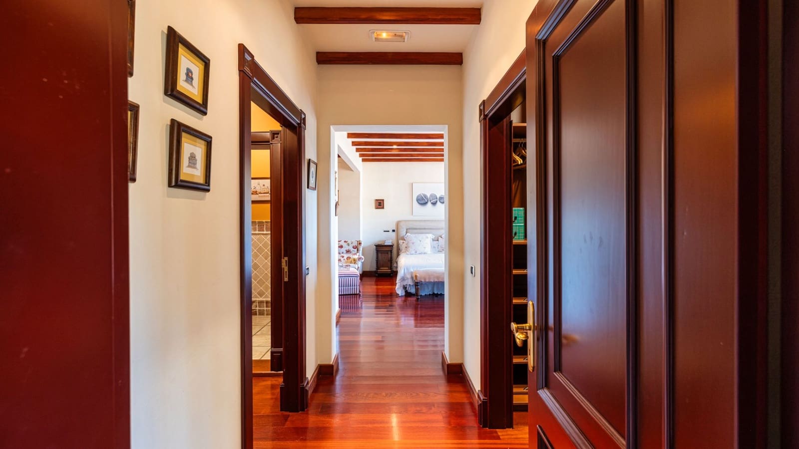 5 slaapkamer Villa te koop in Teror met garage - € 933.000 (Ref: 9410277)