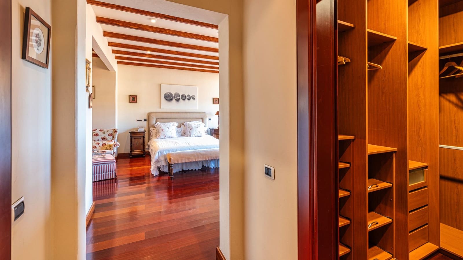 5 slaapkamer Villa te koop in Teror met garage - € 933.000 (Ref: 9410277)