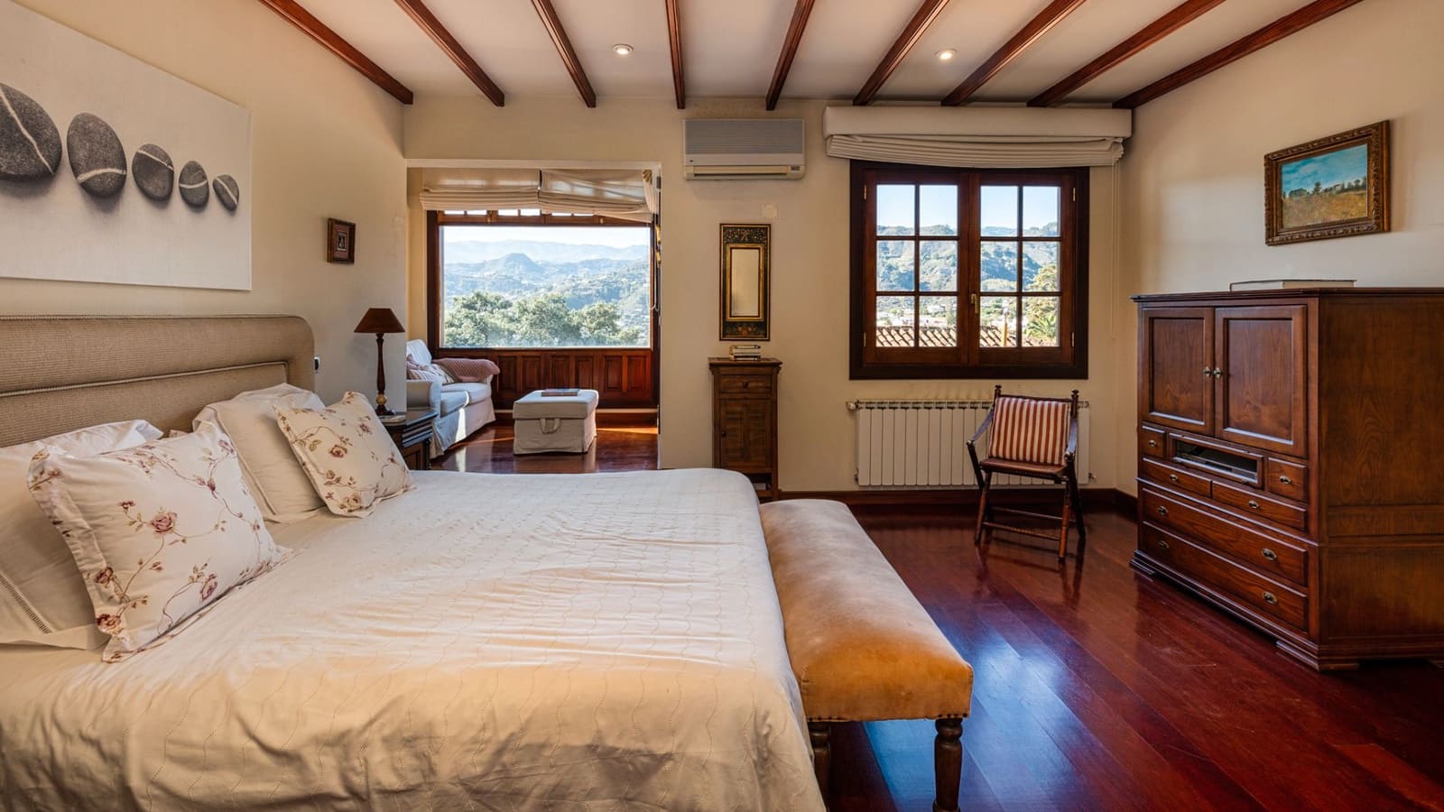 5 slaapkamer Villa te koop in Teror met garage - € 933.000 (Ref: 9410277)