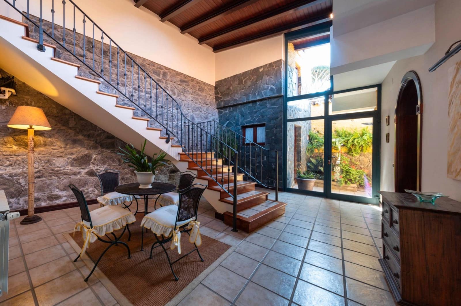 5 slaapkamer Villa te koop in Teror met garage - € 933.000 (Ref: 9410277)