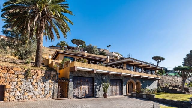 5 slaapkamer Villa te koop in Teror met garage - € 933.000 (Ref: 9410277)