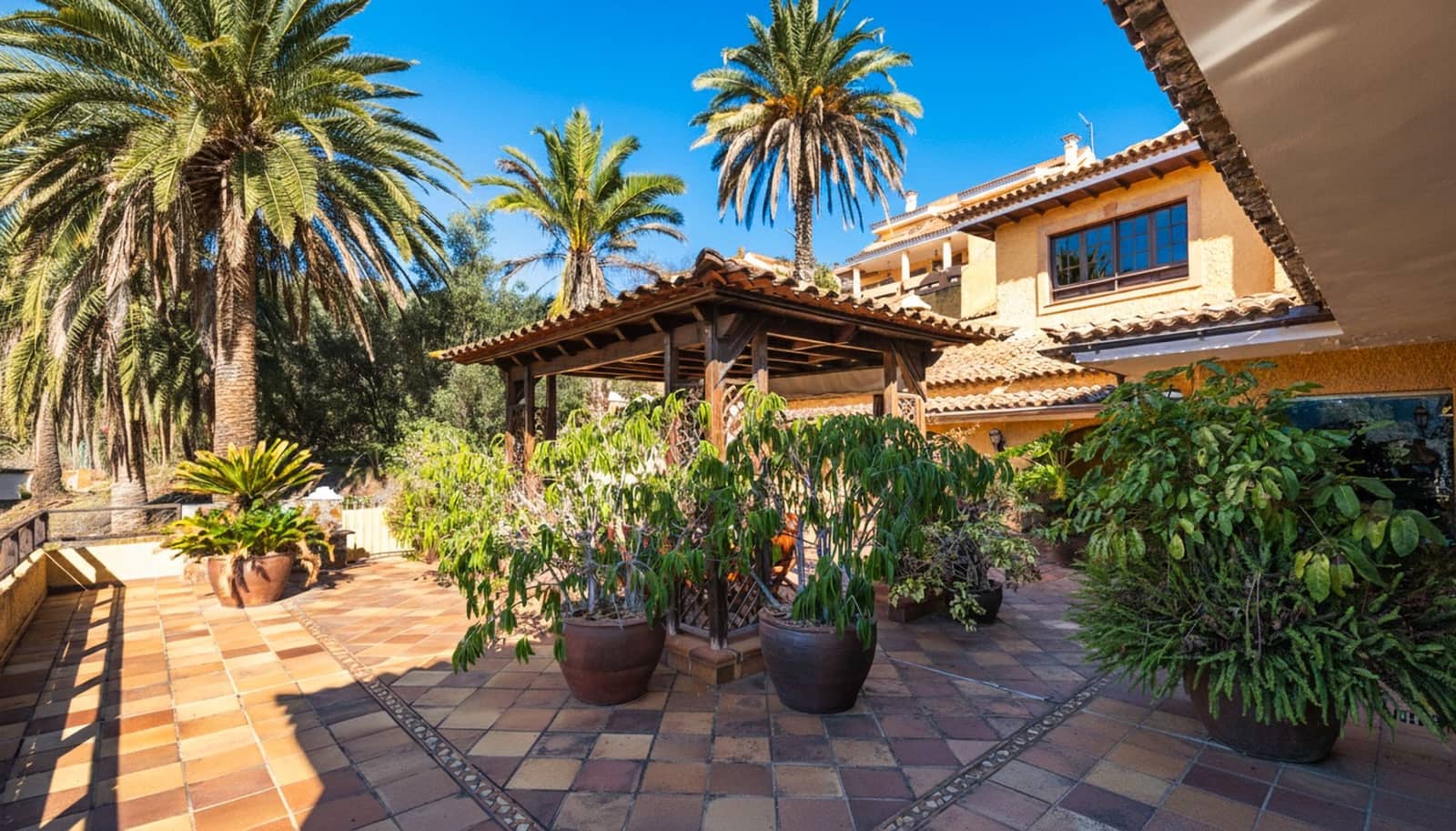 5 slaapkamer Villa te koop in Teror met garage - € 933.000 (Ref: 9410277)