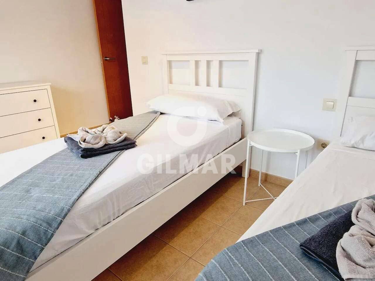 3 soverom Hus til salgs i Adeje med svømmebasseng garasje - € 460 000 (Ref: 9421891)