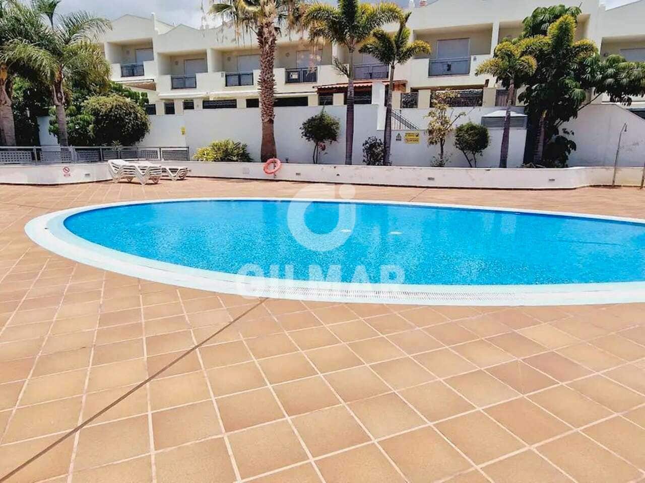 3 soverom Hus til salgs i Adeje med svømmebasseng garasje - € 460 000 (Ref: 9421891)
