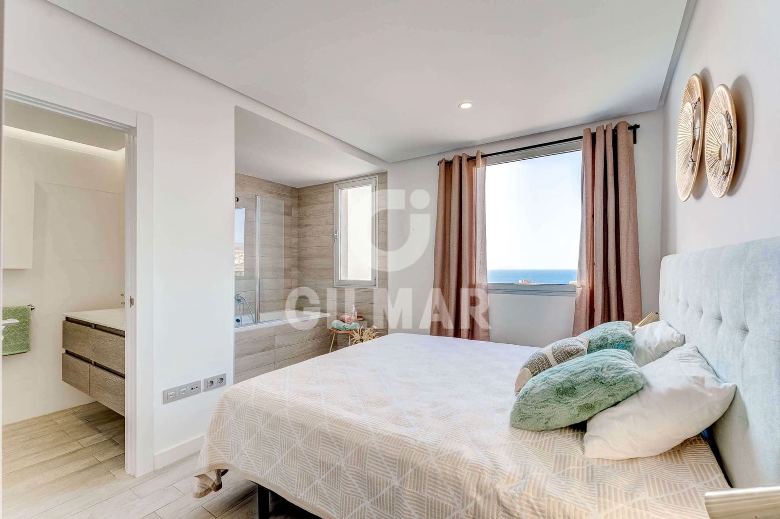 3 soverom Leilighet til salgs i Adeje med svømmebasseng garasje - € 690 000 (Ref: 9429025)