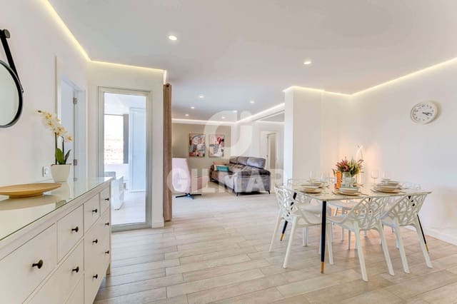 Piso de 3 habitaciones en Callao Salvaje - Playa Paraíso, Adeje en venta con piscina garaje - 690.000 € (Ref: 9429025)