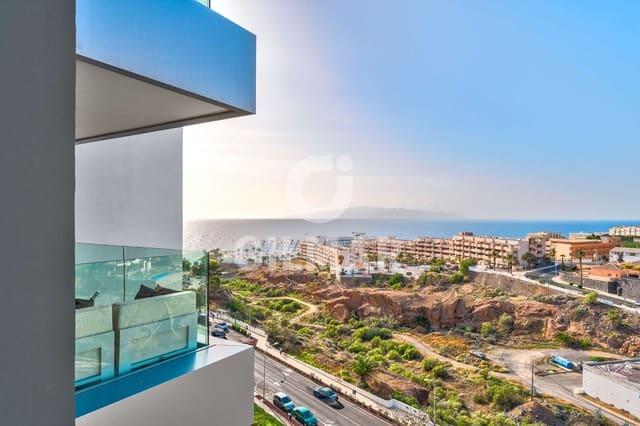 Piso de 3 habitaciones en Callao Salvaje - Playa Paraíso, Adeje en venta con piscina garaje - 690.000 € (Ref: 9429025)