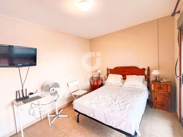 Apartamento de 3 habitaciones en Playa San Juan, Guía de Isora en venta con garaje - 275.000 € (Ref: 9448467)