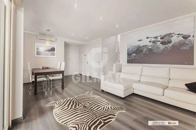 Casa de 2 habitaciones en Granadilla de Abona en venta con piscina - 577.000 € (Ref: 9451521)
