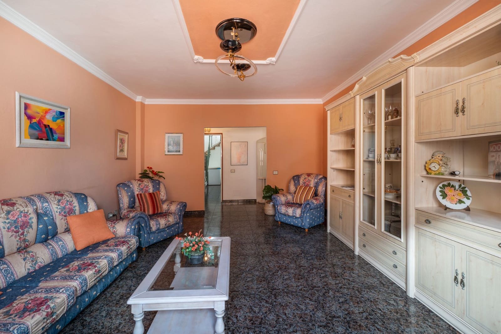 3 bedroom Semi-detached Villa for sale in Las Palmas de Gran Canaria with garage - € 370,000 (Ref: 9484081)