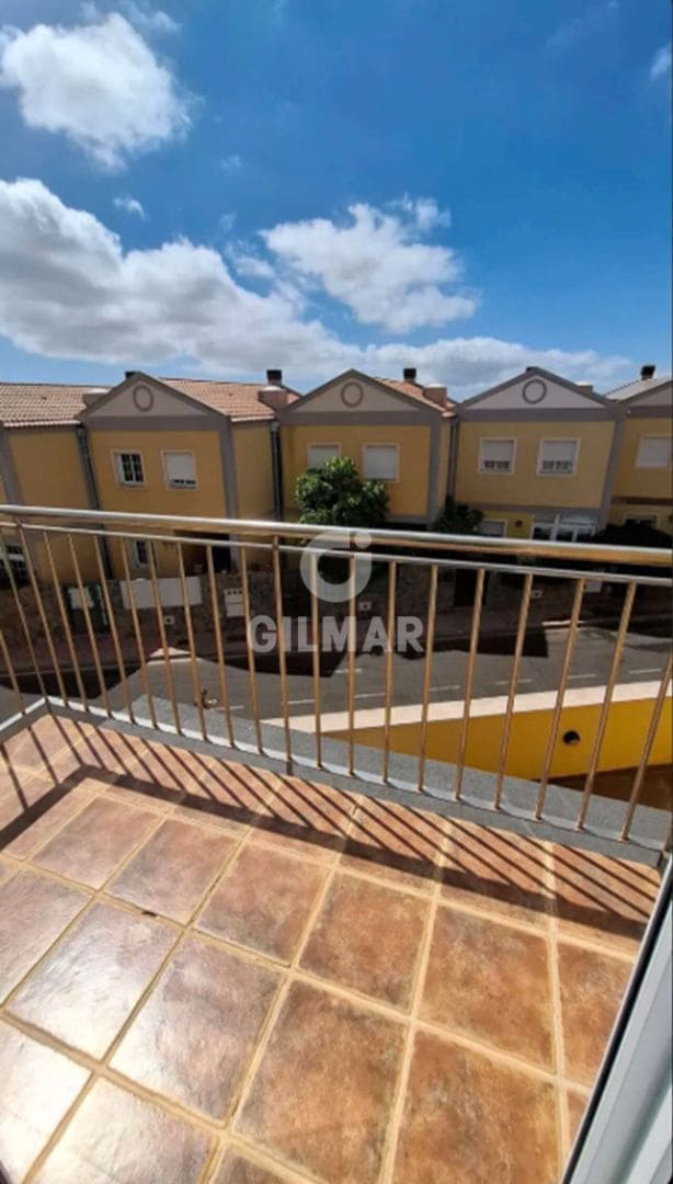 3 sypialnia Dom blizniak na sprzedaż w San Miguel de Abona z basenem - 360 000 € (Ref: 9506304)