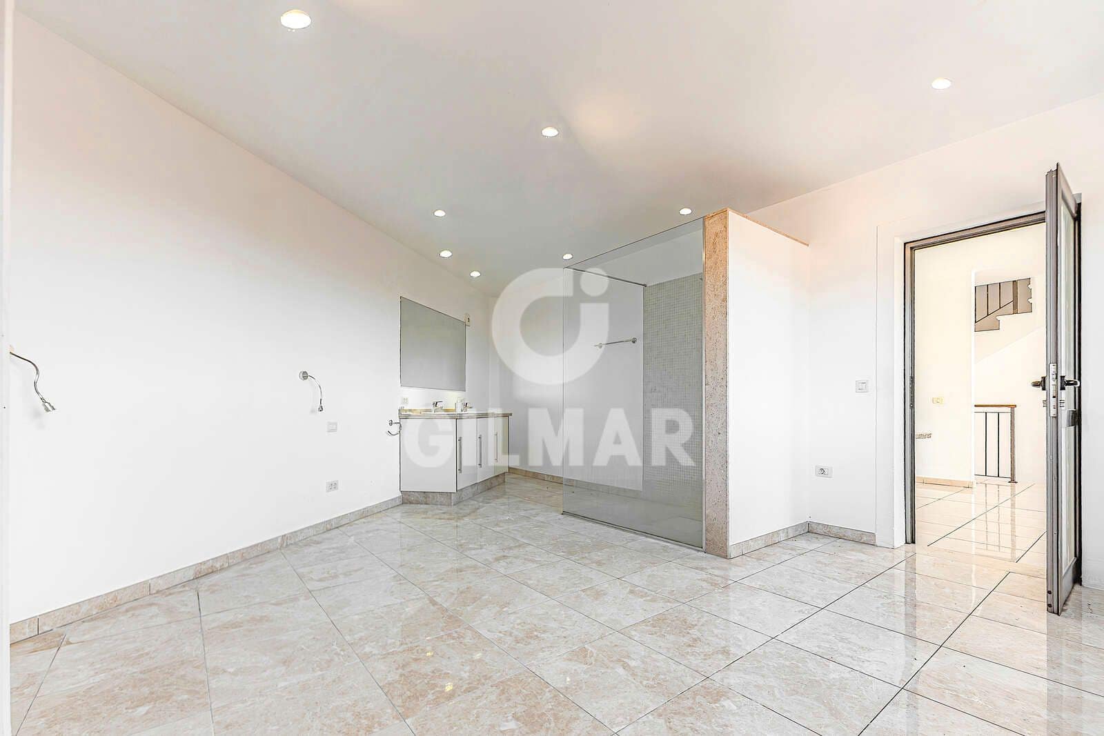 3 chambre Villa/Maison Semi-Mitoyenne à vendre à Adeje avec piscine - 940 000 € (Ref: 9532900)