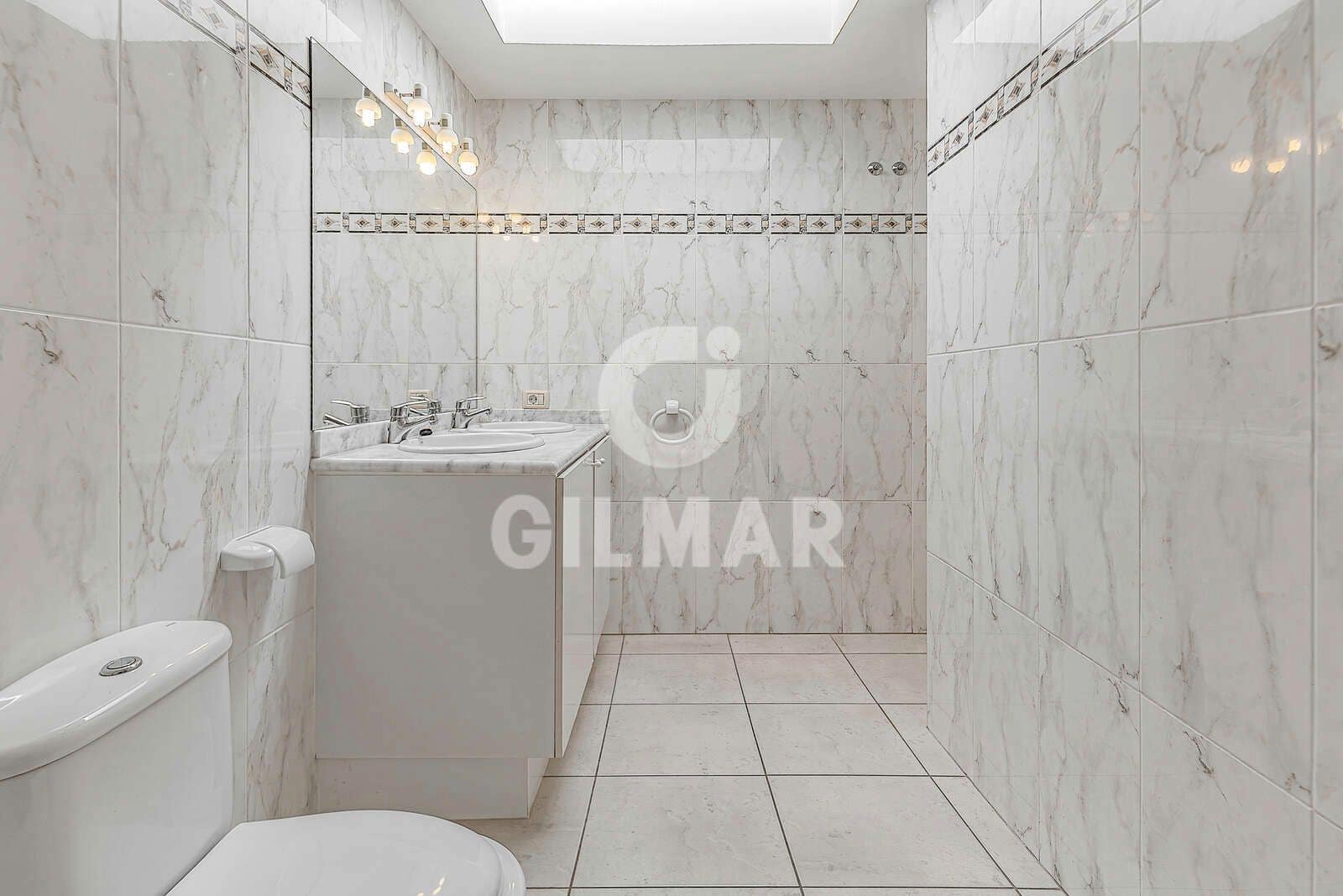 3 chambre Villa/Maison Semi-Mitoyenne à vendre à Adeje avec piscine - 940 000 € (Ref: 9532900)