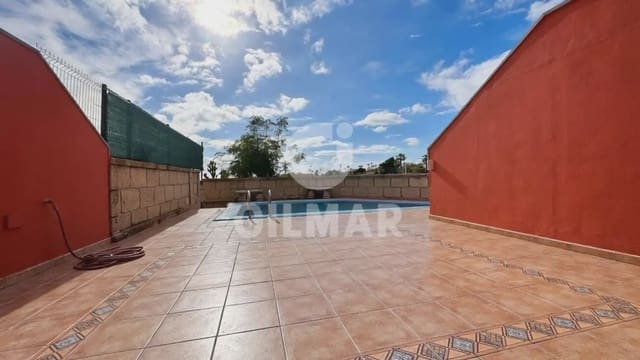 3 bedroom Semi-detached Villa for sale in Playa del Duque, Adeje with pool - € 940,000 (Ref: 9532900)