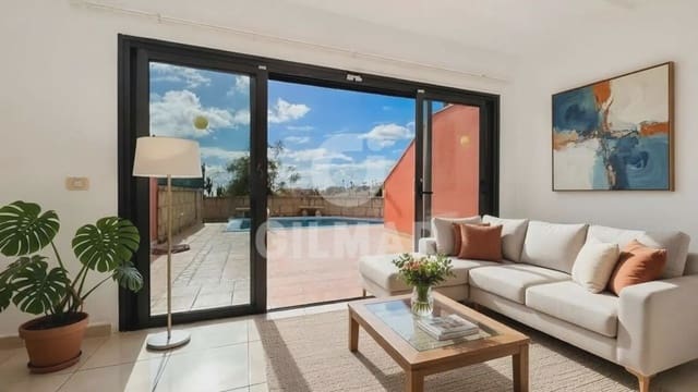 3 bedroom Semi-detached Villa for sale in Playa del Duque, Adeje with pool - € 940,000 (Ref: 9532900)