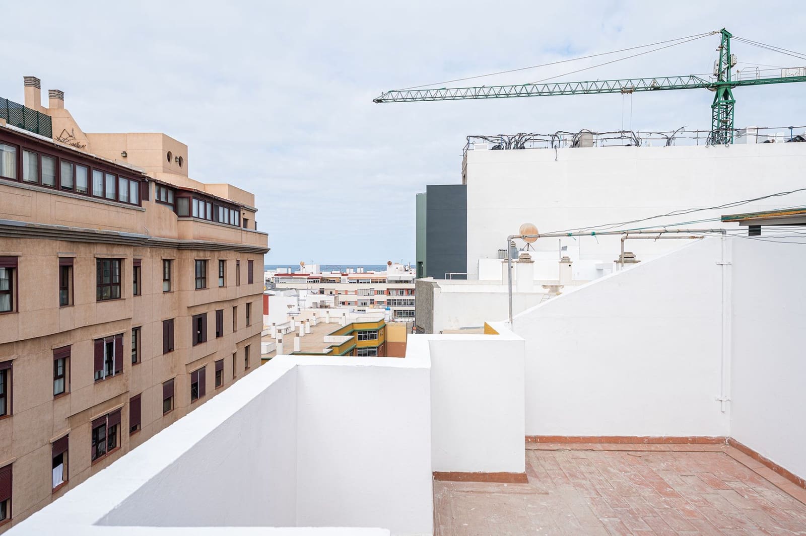 2 bedroom Flat for sale in Las Palmas de Gran Canaria - € 248,000 (Ref: 9588488)