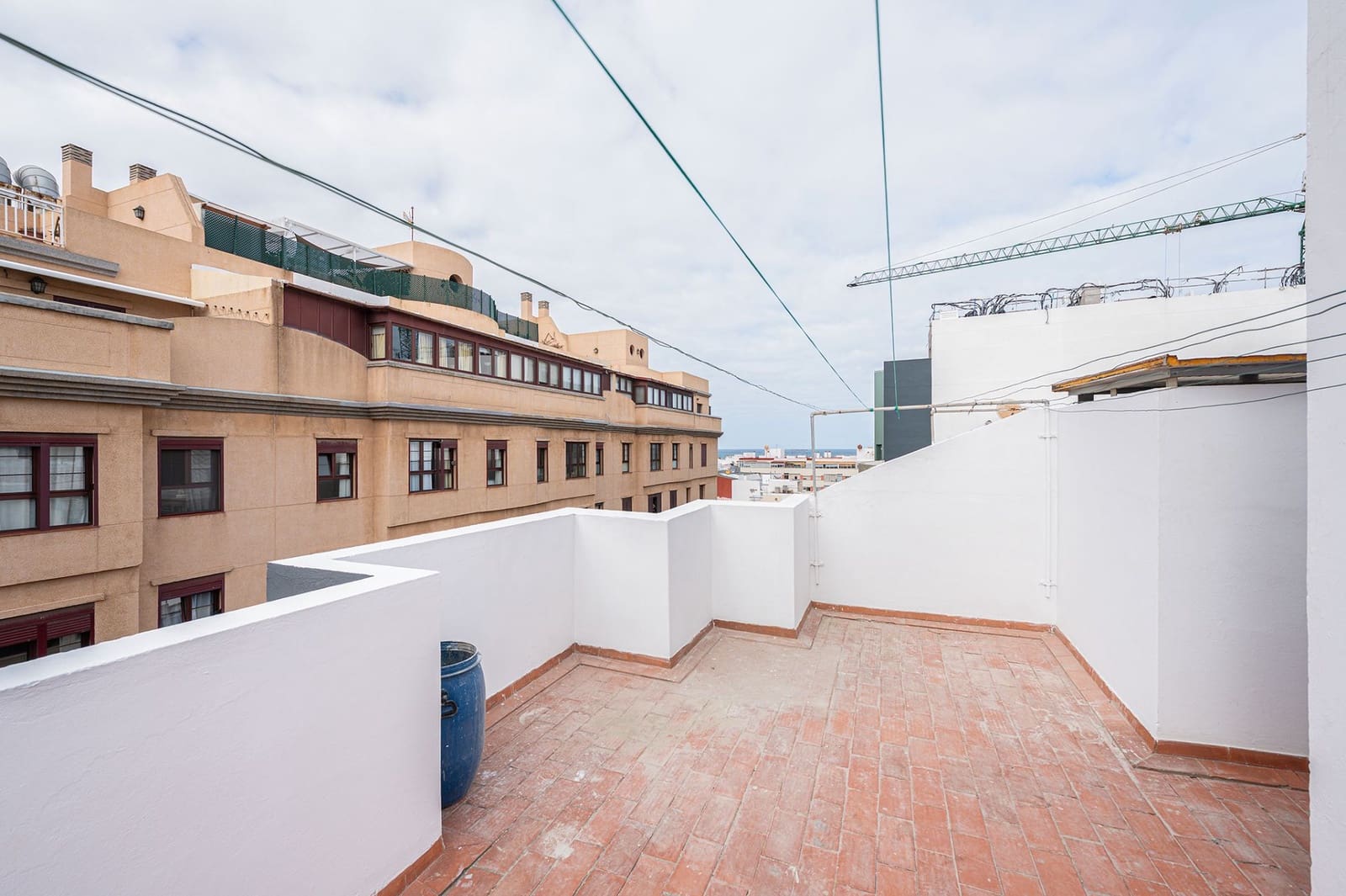 2 bedroom Flat for sale in Las Palmas de Gran Canaria - € 248,000 (Ref: 9588488)