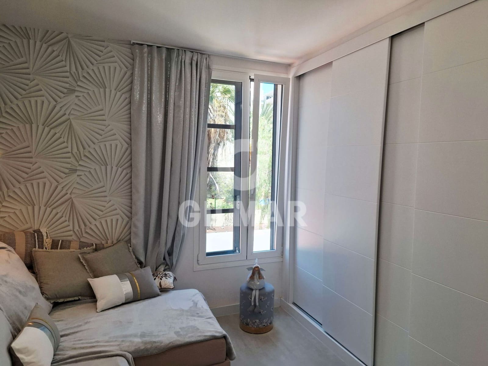 2 slaapkamer Strandappartement te koop in Arona - € 550.000 (Ref: 9631843)