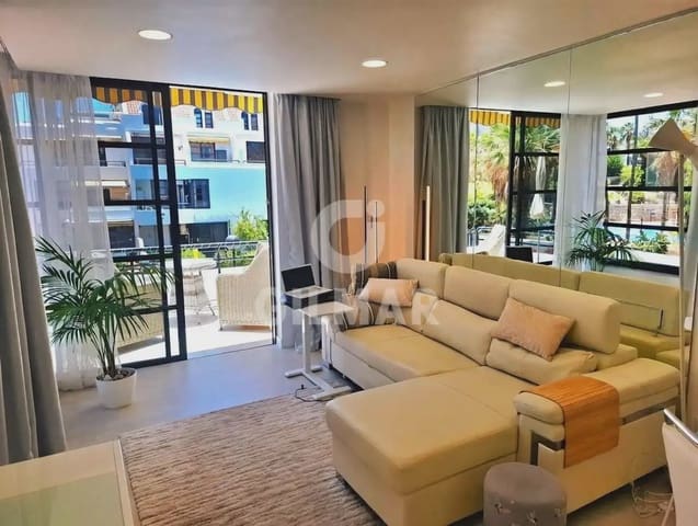 2 soverom Strandleiligheter til salgs i Playa de las Americas, Arona med svømmebasseng - € 479 000 (Ref: 9631843)