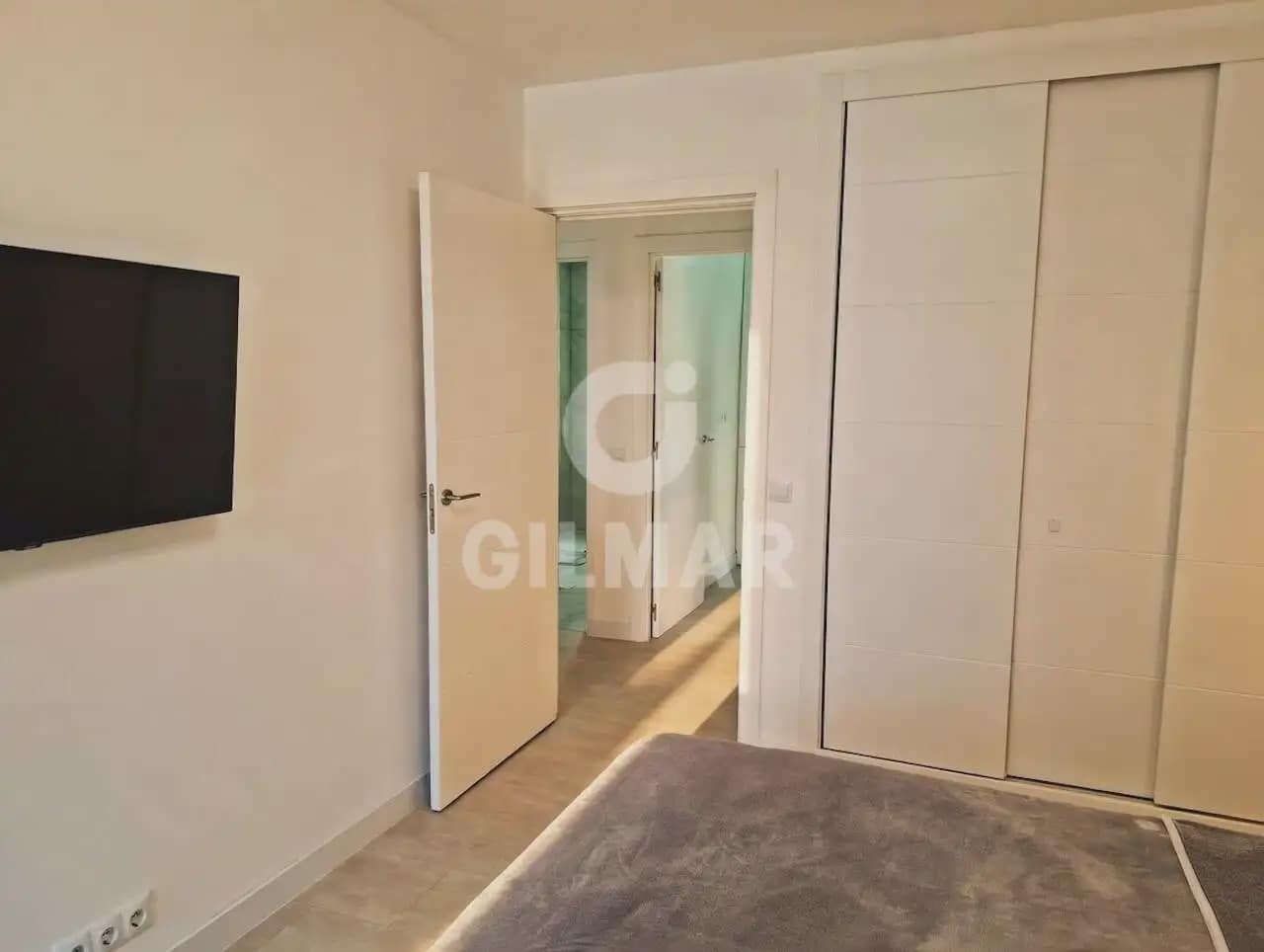 2 quarto Apartamento de Praia para venda em Playa de las Americas com piscina - 479 000 € (Ref: 9631843)