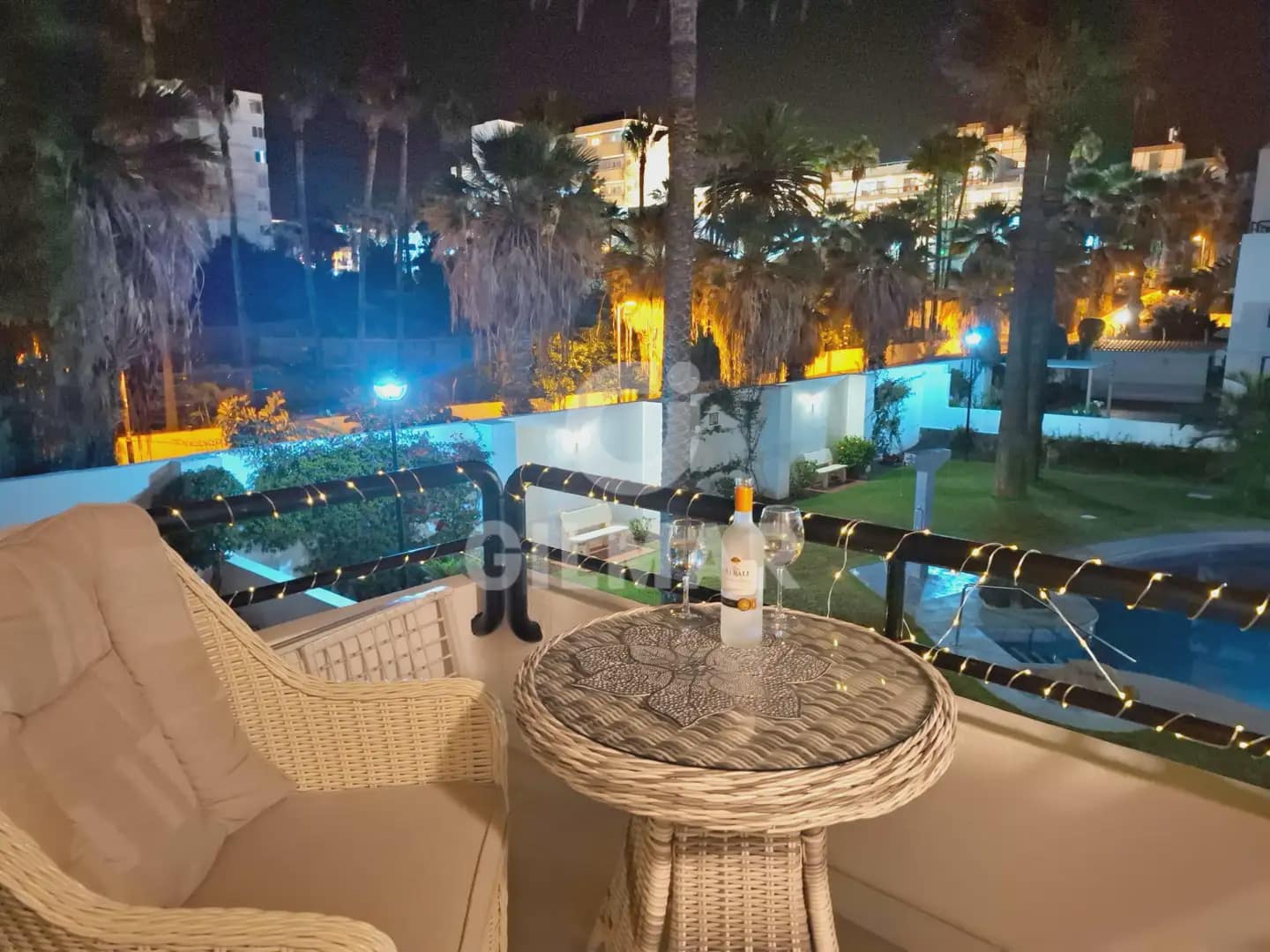 2 quarto Apartamento de Praia para venda em Playa de las Americas com piscina - 479 000 € (Ref: 9631843)