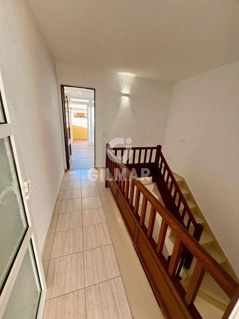 3 slaapkamer Appartement te koop in Arona met garage - € 290.000 (Ref: 9679296)