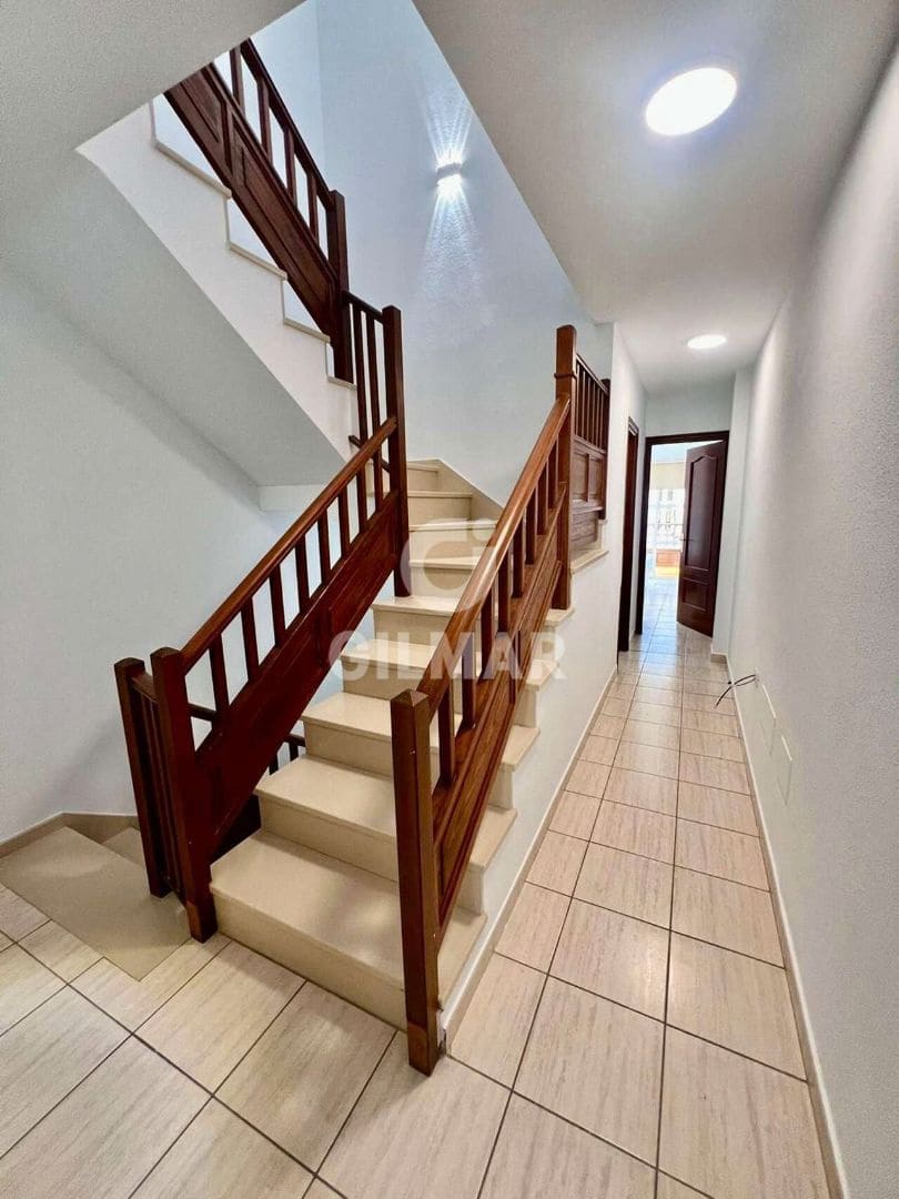 3 slaapkamer Appartement te koop in Arona met garage - € 290.000 (Ref: 9679296)