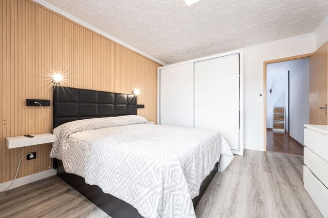 3 soveværelse Lejlighed til salg i Alcaravaneras, Las Palmas de Gran Canaria - € 298.000 (Ref: 9687537)