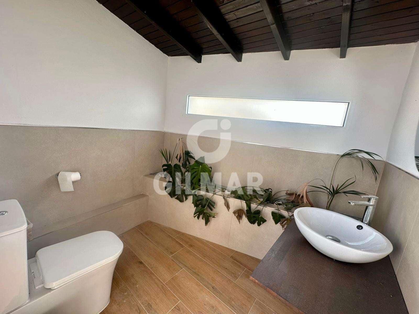 2 soveværelse Villa til salg i Guia de Isora med swimmingpool - € 695.000 (Ref: 9691658)