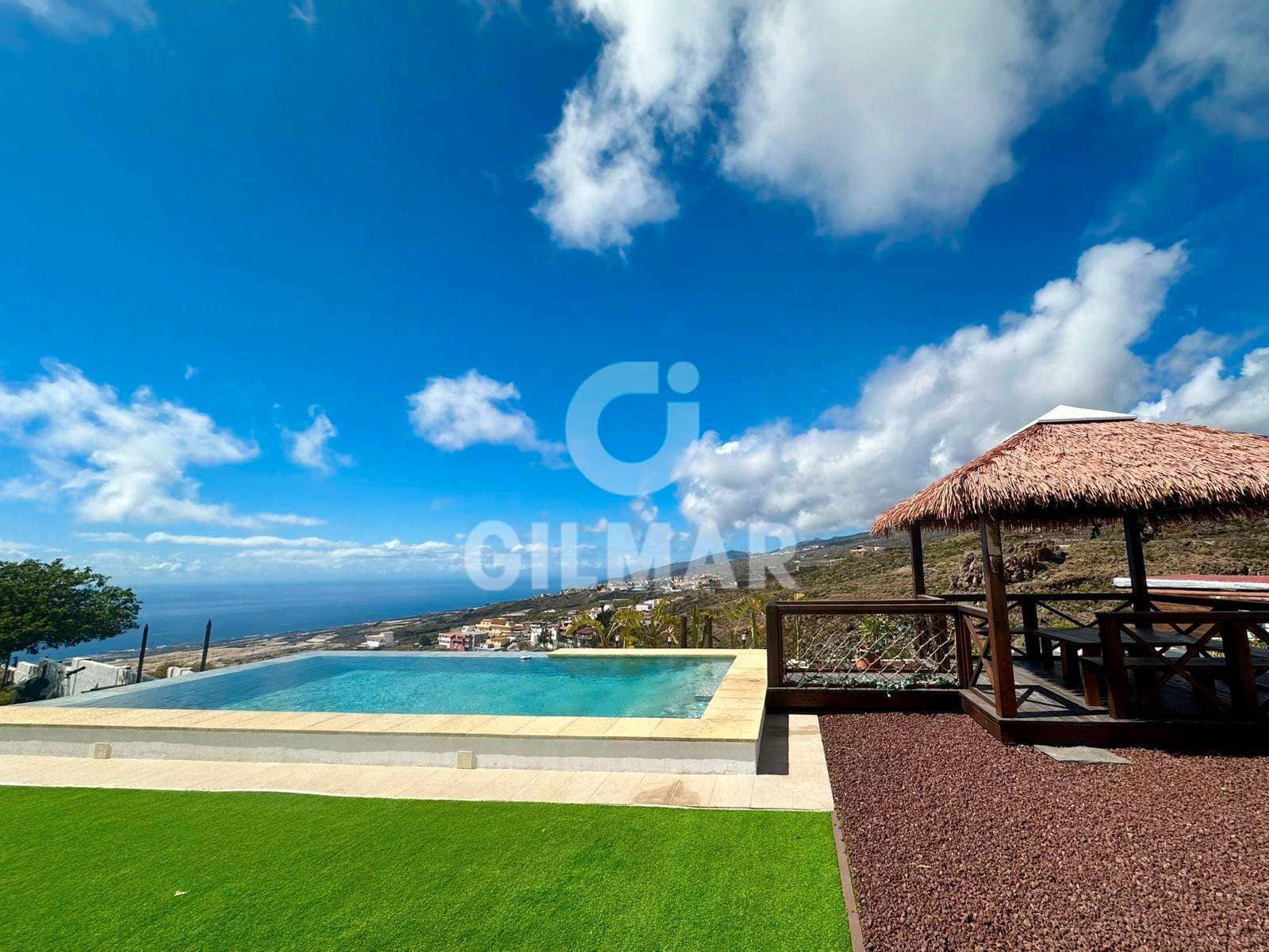 2 soveværelse Villa til salg i Guia de Isora med swimmingpool - € 695.000 (Ref: 9691658)