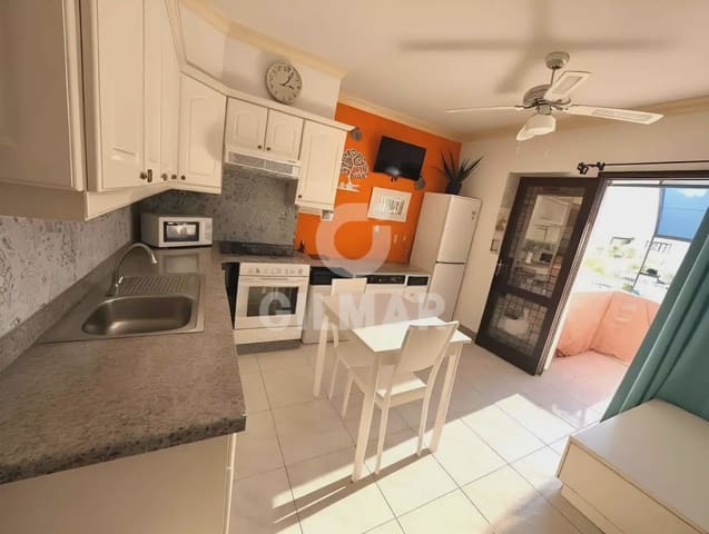 1 slaapkamer Flat te koop in Los Cristianos, Arona met zwembad - € 231.000 (Ref: 9761512)